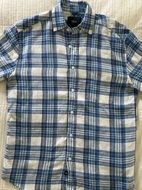 Rails Men Blue and White Plaid Linen Button-Down Shirt